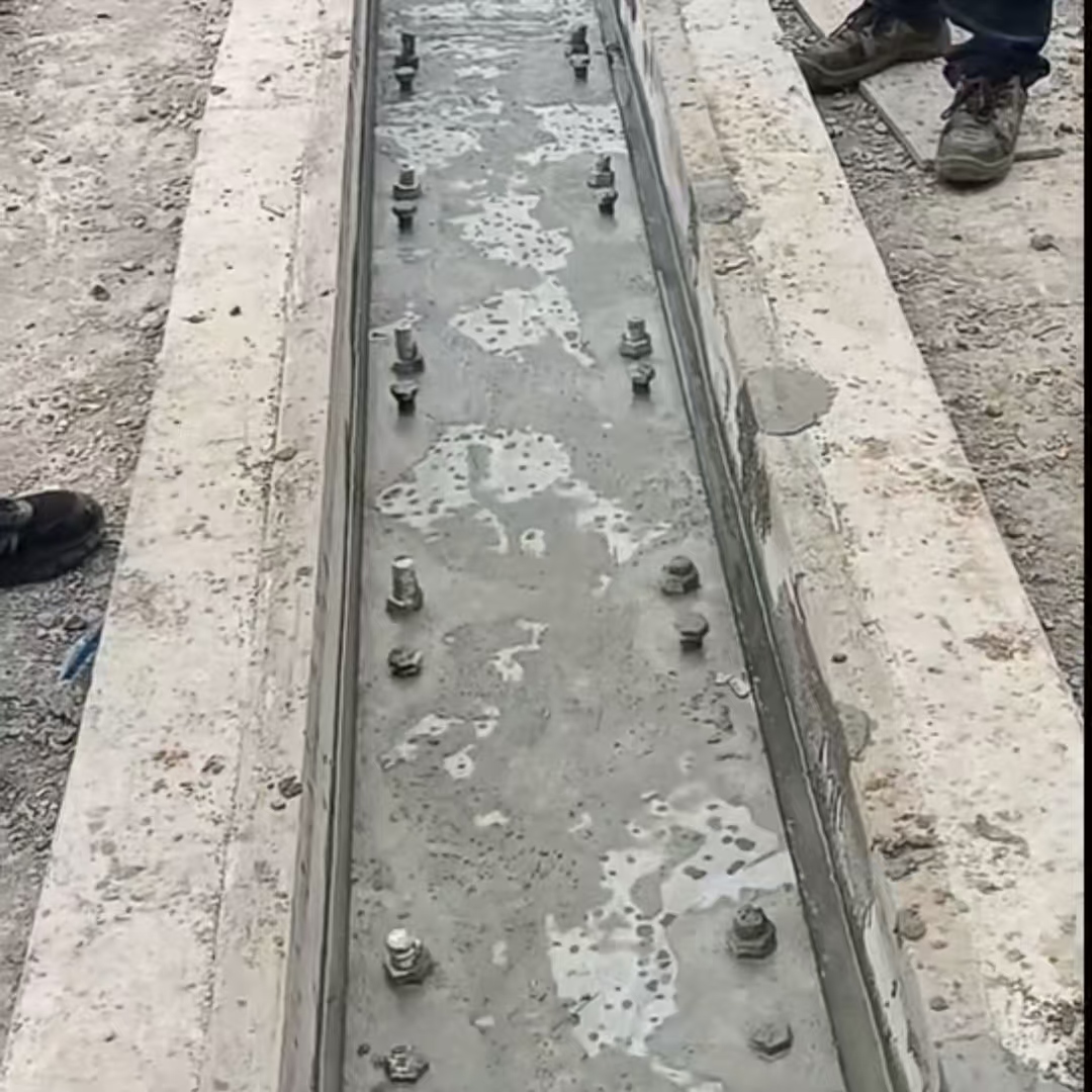 灌阳港口码头起重机龙门吊重型机械设备稳固用早强快凝轨道胶泥